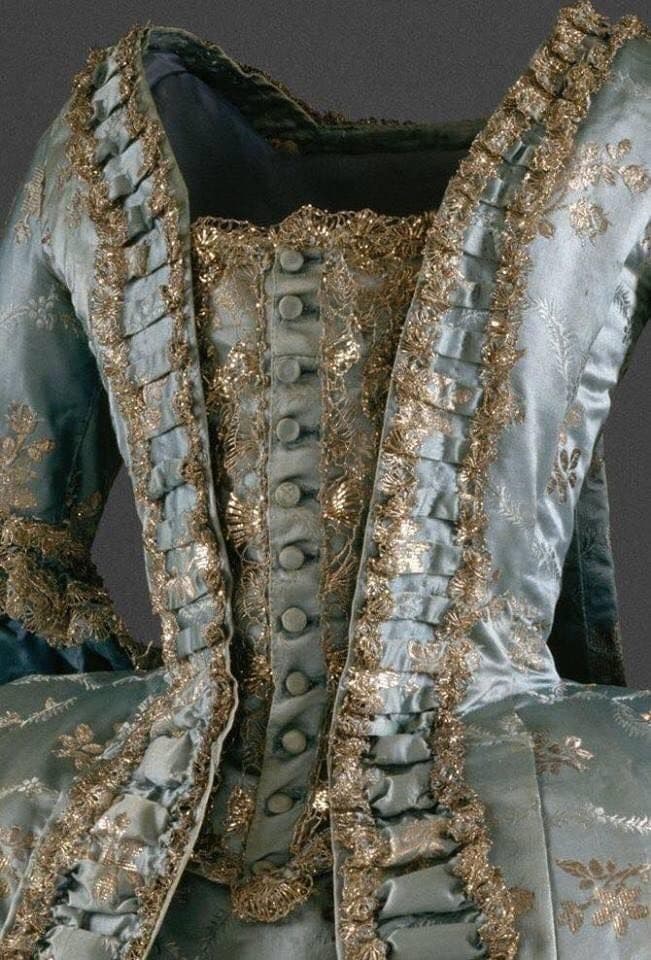 ปฏิวัติฝรั่งเศส, French Royal Fashion, La Révolution Française, 1789