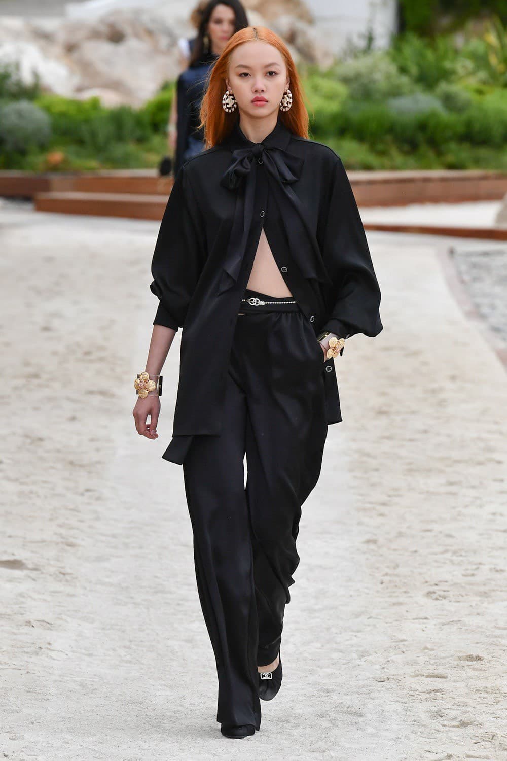 Chanel, Chanel Cruise, Chanel Cruise 2022, Chanel Cruise 22, Chanel Cruise 2022/23, Chanel Cruise กระเป๋า, Chanel กระเป๋า, Chanel เสื้อ, Chanel tweed, Chanel ราคา, ชาเนล, ชาแนล, Chanel กระเป๋า ราคา