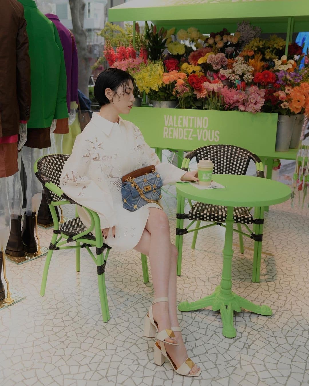 Ayaka Miyoshi, Ayaka Miyoshi ประวัติ, Ayaka Miyoshi ผลงาน, Ayaka Miyoshi ซีรี่ส์, Ayaka Miyoshi หนัง, Ayaka Miyoshi ภาพยนตร์, Ayaka Miyoshi Alice in Borderland, Alice in Borderland cast, Alice in Borderland นักแสดง, Alice in Borderland ผู้หญิง, Alice in Borderland นางเอก, Alice in Borderland ผู้หญิงผมสั้น