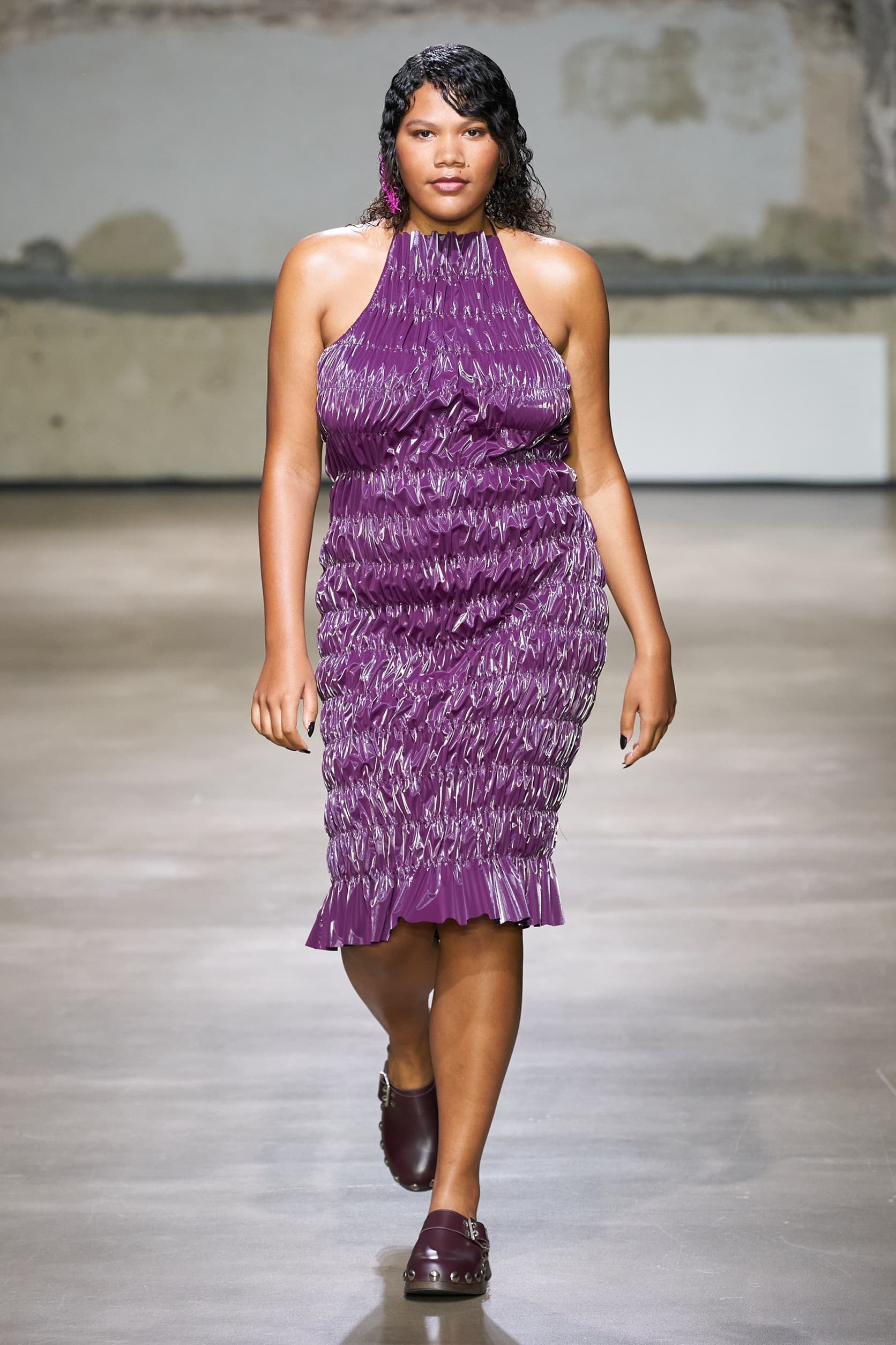 Ester Manas, Ester Manas SS23, PFW, สาวอวบ, แฟชั่นสาวอวบ, แฟชั่นผู้หญิง, แฟชั่นผู้หญิงอวบ, แฟชั่นคนอ้วน, นางแบบพลัสไซซ์, นางแบบพลัสไซส์, นางแบบ plus size, plus size, plus size model