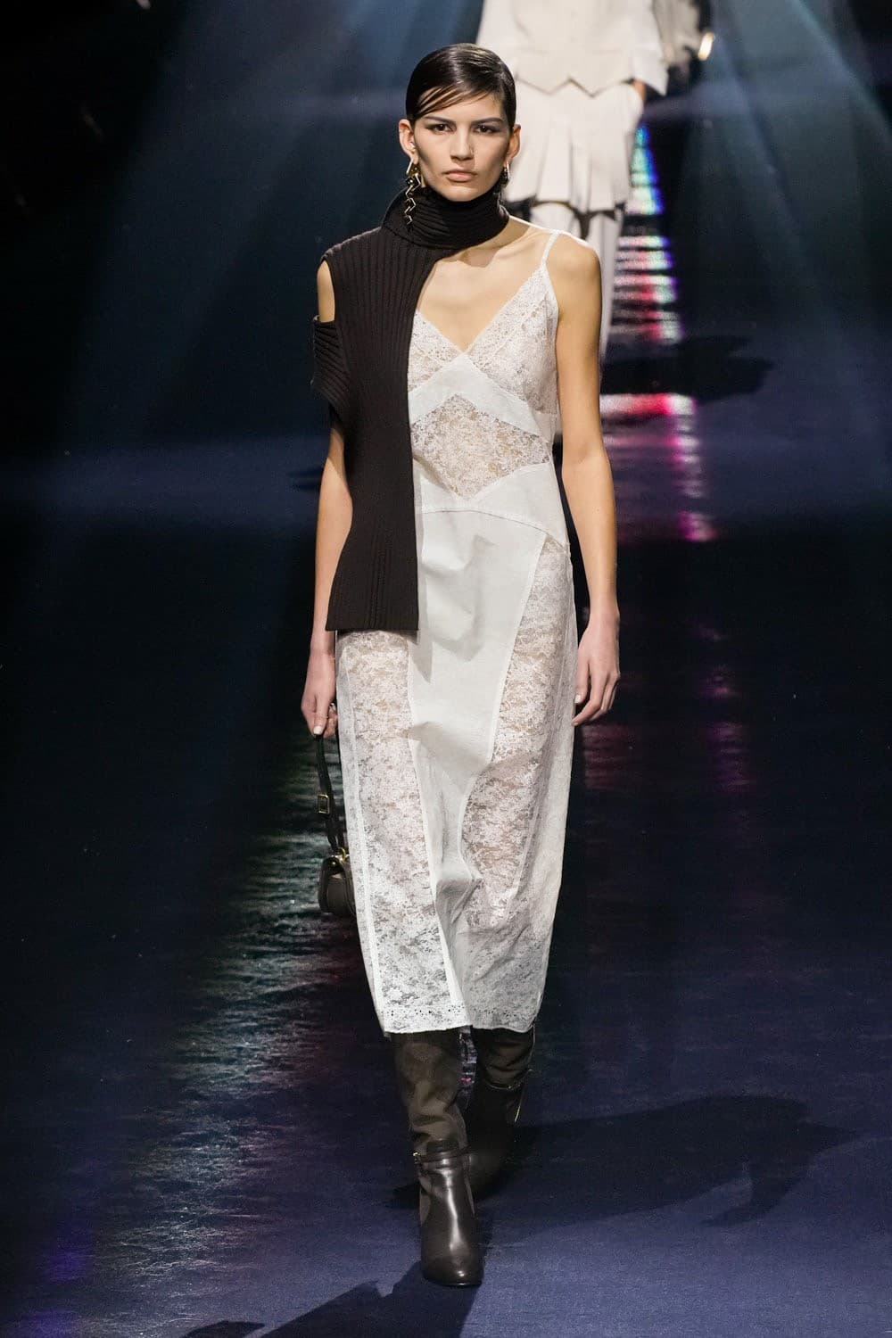 Fendi, เบลล่า ราณี, เบลล่า ราณี แคมเปญ, เบลล่า แคมเปญ, เบลล่า ราณี ig, เบลล่า fendi, fendi ambassador