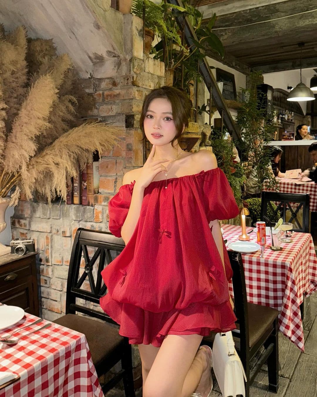 เสื้อปาดไหล่