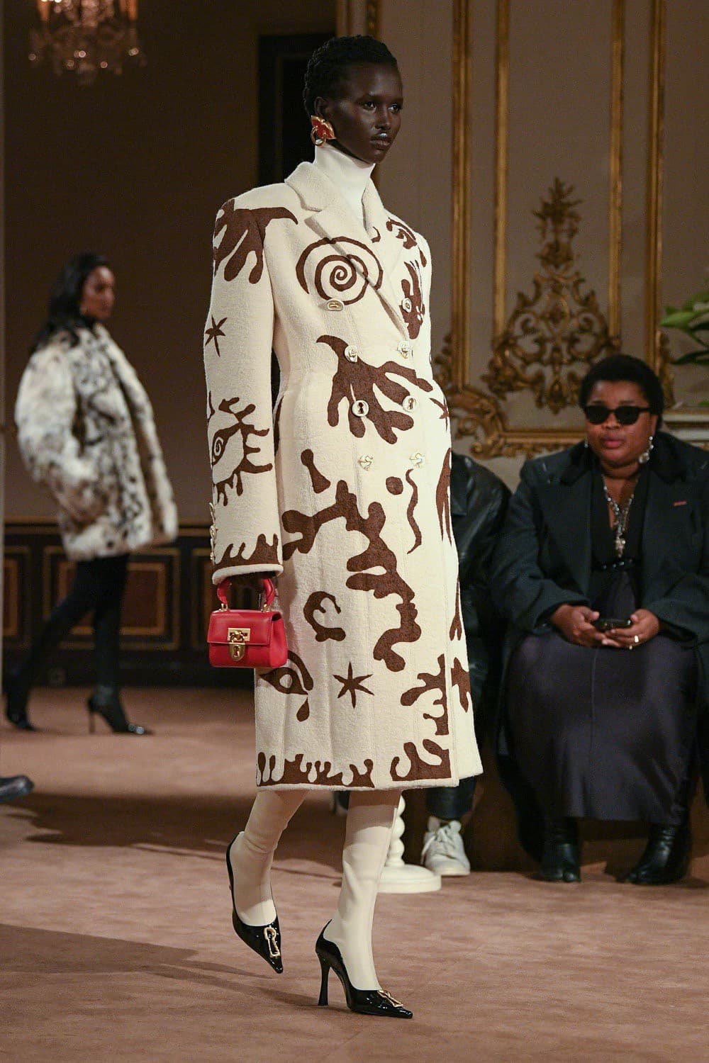 Elsa Schiaparelli, Schiaparelli, Schiaparelli runway, Schiaparelli fw23, Schiaparelli fall winter 2023, Schiaparelli fall winter, Schiaparelli haute couture, Schiaparelli couture