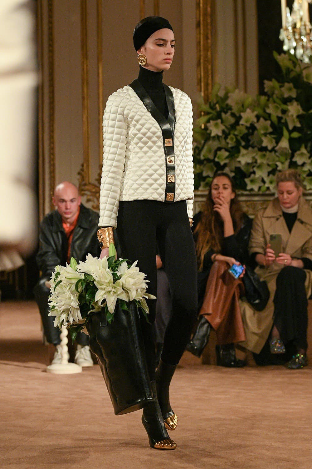 Elsa Schiaparelli, Schiaparelli, Schiaparelli runway, Schiaparelli fw23, Schiaparelli fall winter 2023, Schiaparelli fall winter, Schiaparelli haute couture, Schiaparelli couture