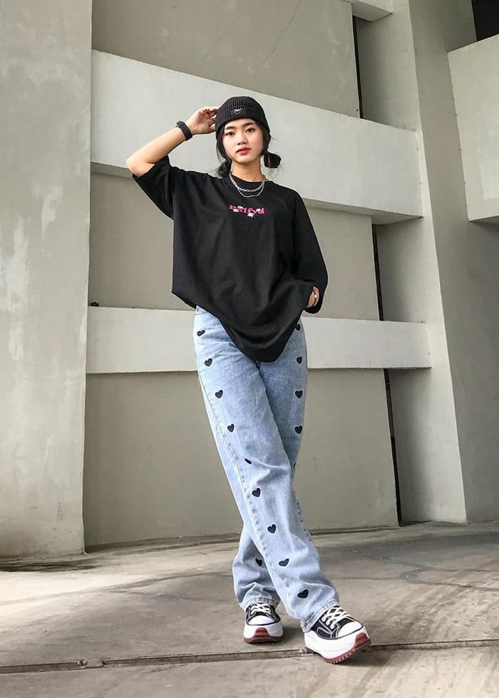 กางเกงยีนส์ทรงกระบอก