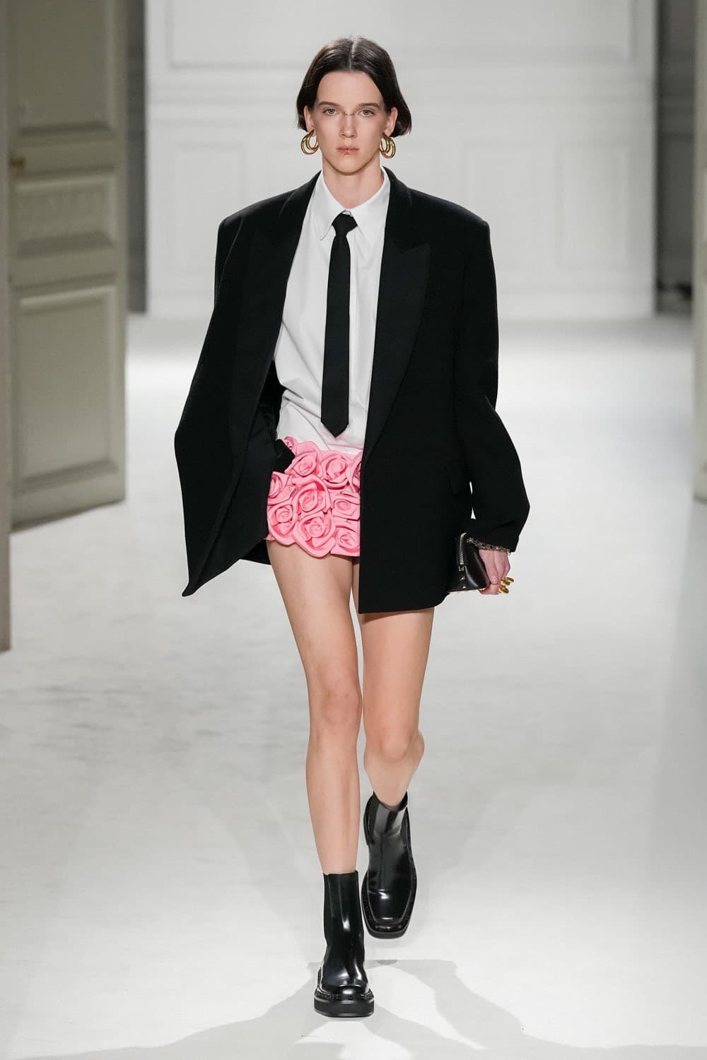 Valentino, Valentino Black Tie, Valentino Fall Winter, Valentino Fall Winter 2023, Valentino FW23, Pierpaolo Piccioli, Valentino Pierpaolo Piccioli