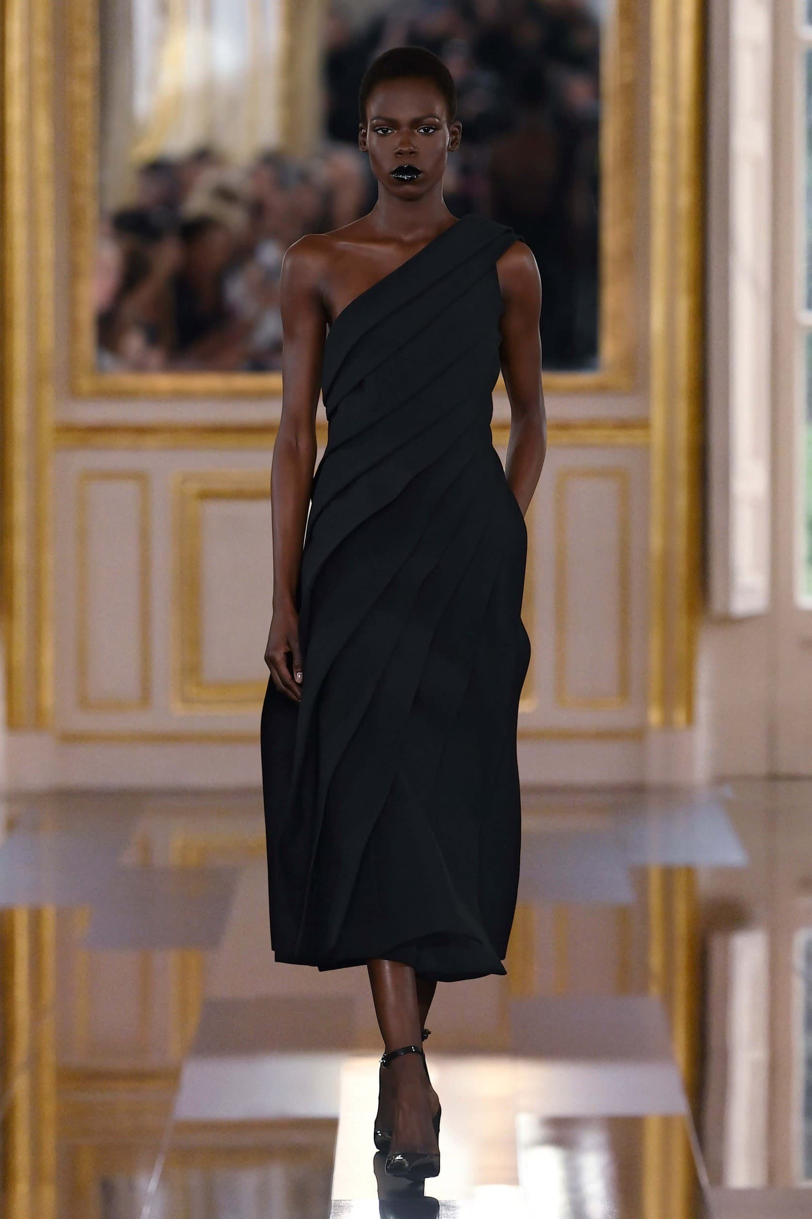 Valentino, Valentino Le Noir, Valentino Pierpaolo Piccioli, Valentino Fall Winter 2024
