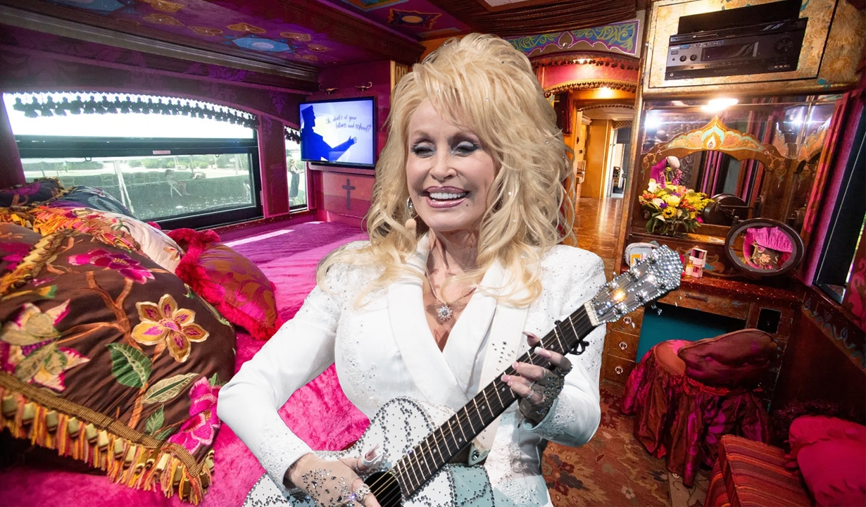 Dolly Parton, Dolly Parton tour, Dolly Parton bus, Dolly Parton house, Dolly Parton wagon, Dolly Parton gypsy wagon