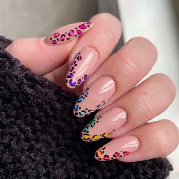 เล็บลายเสือ