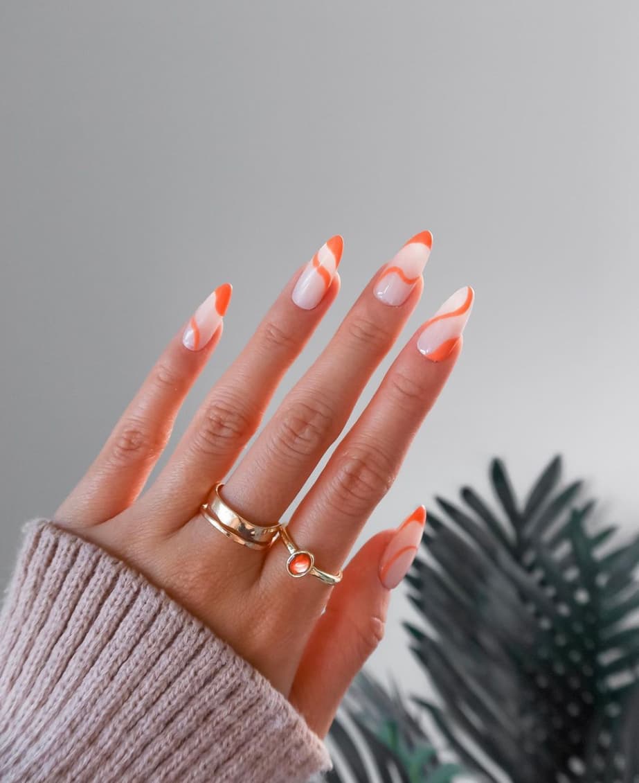 เล็บสีส้ม