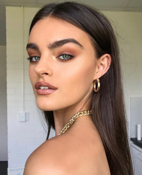 แต่งหน้าไปทะเล