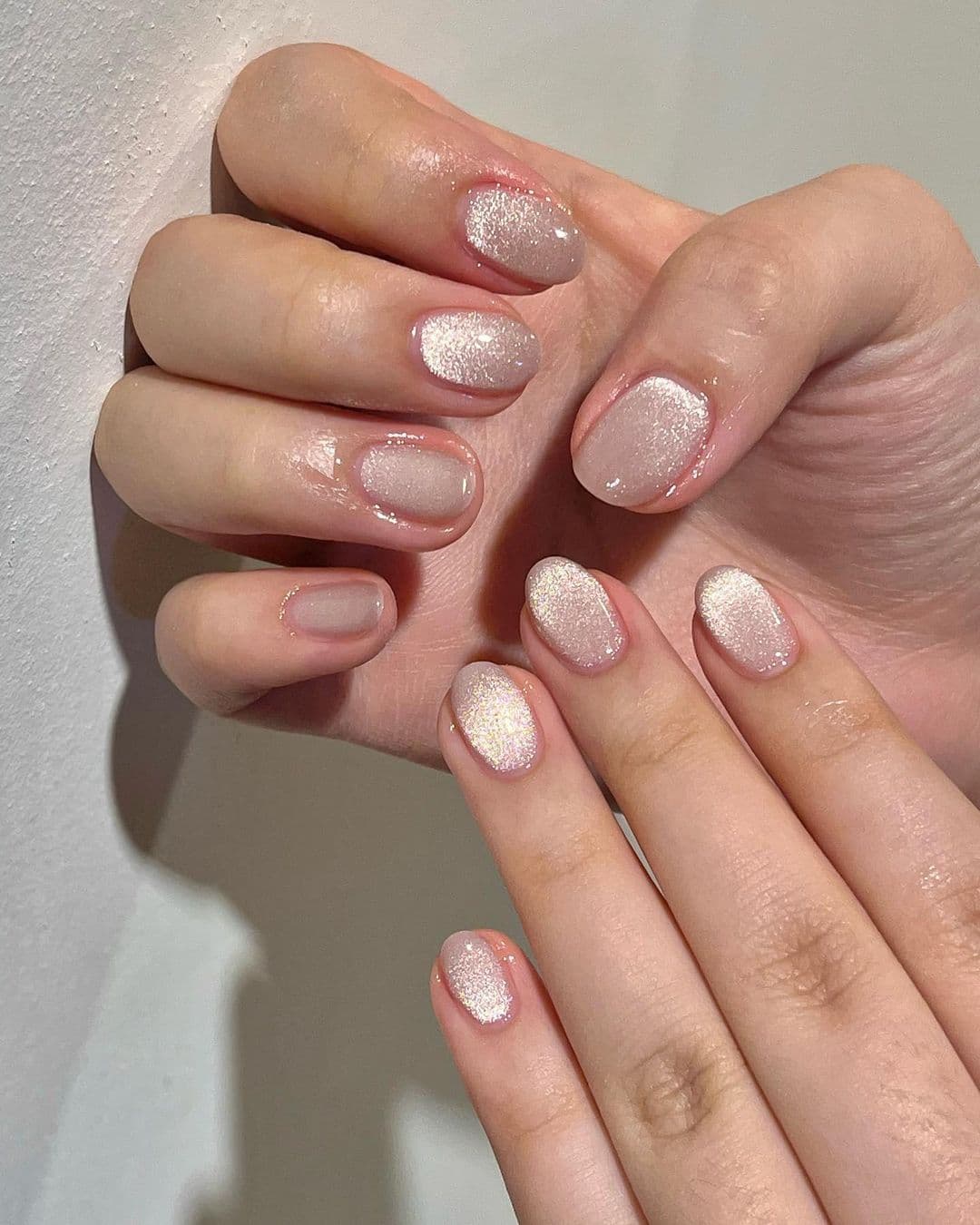 เล็บ สีลูกแก้ว