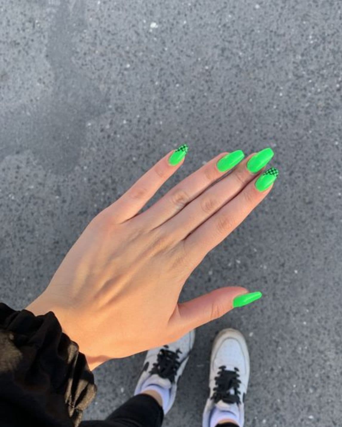 เล็บสีเขียว