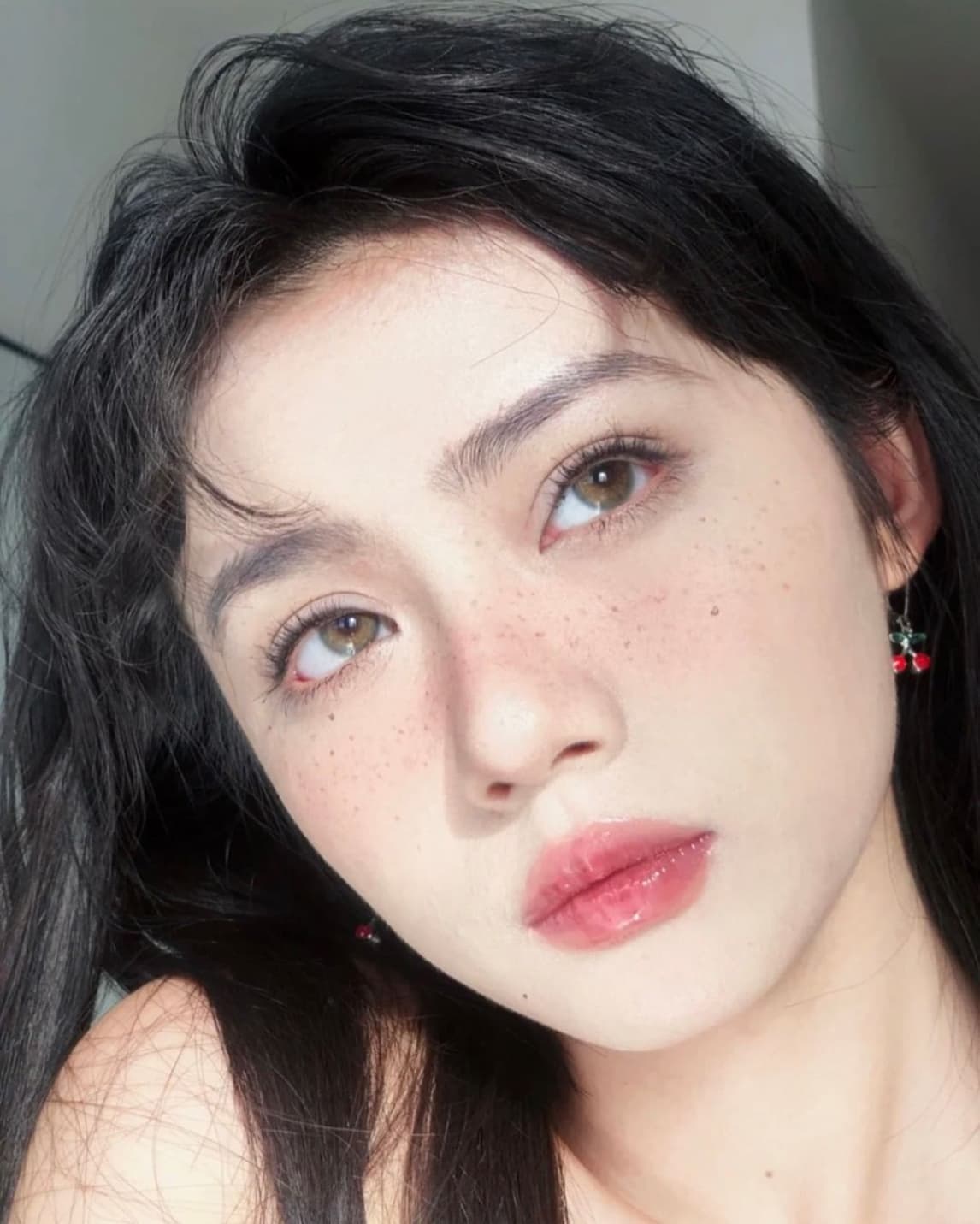 Faux Freckles Makeup