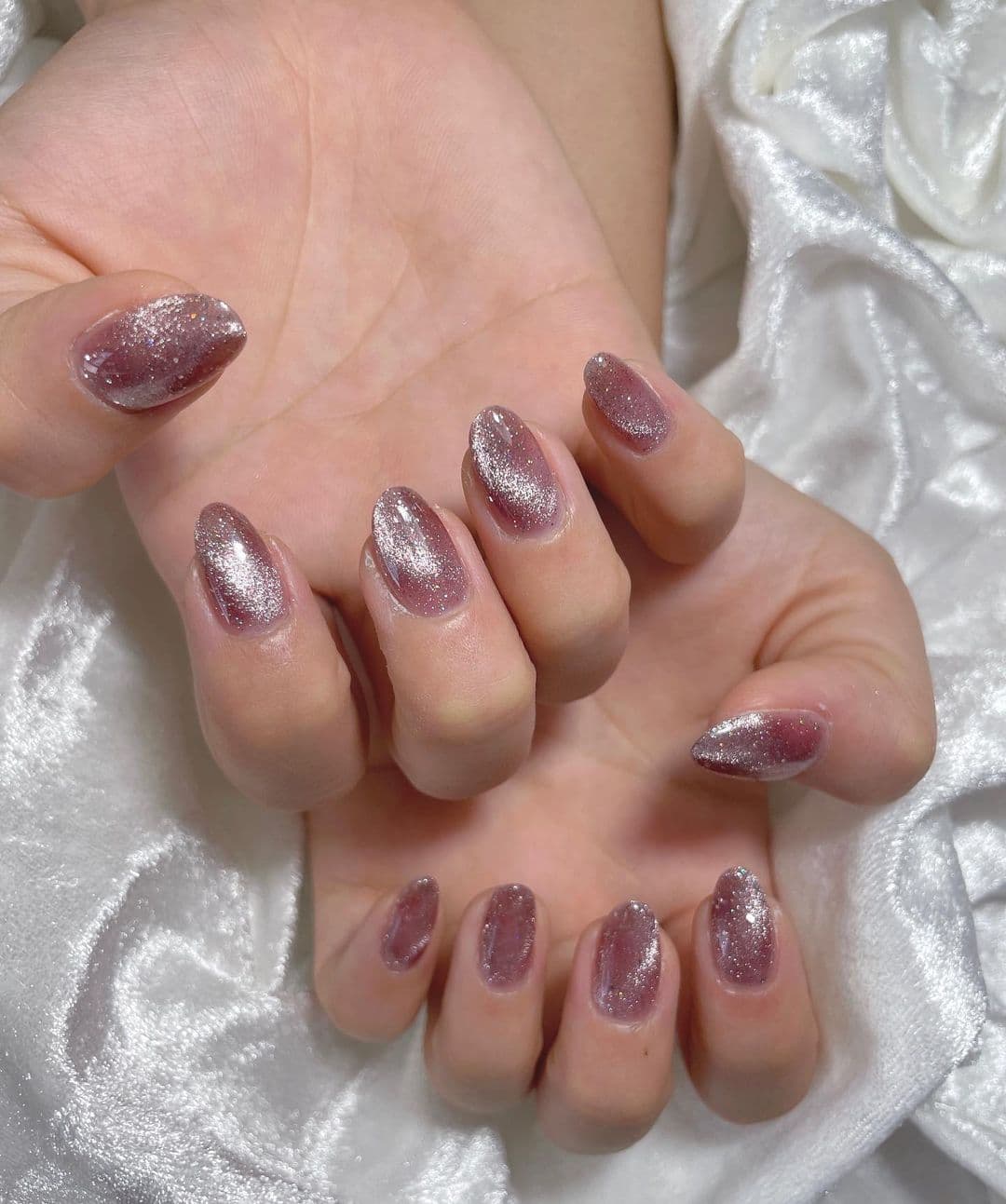 เล็บ สีลูกแก้ว