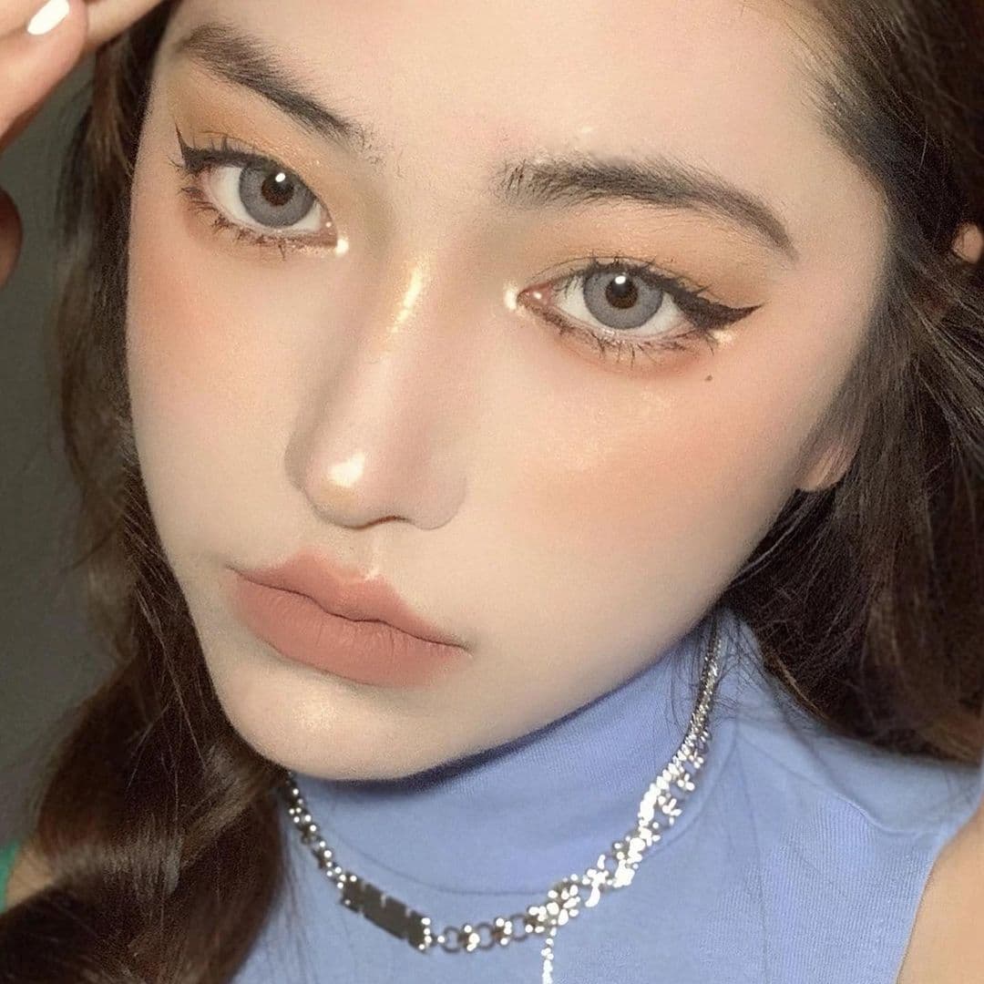 สี คอนแทคเลนส์