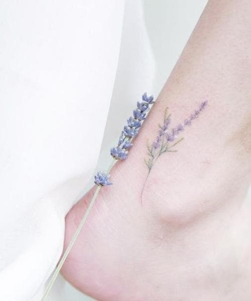 ลายสักดอกไม้ ดอกลาเวนเดอร์