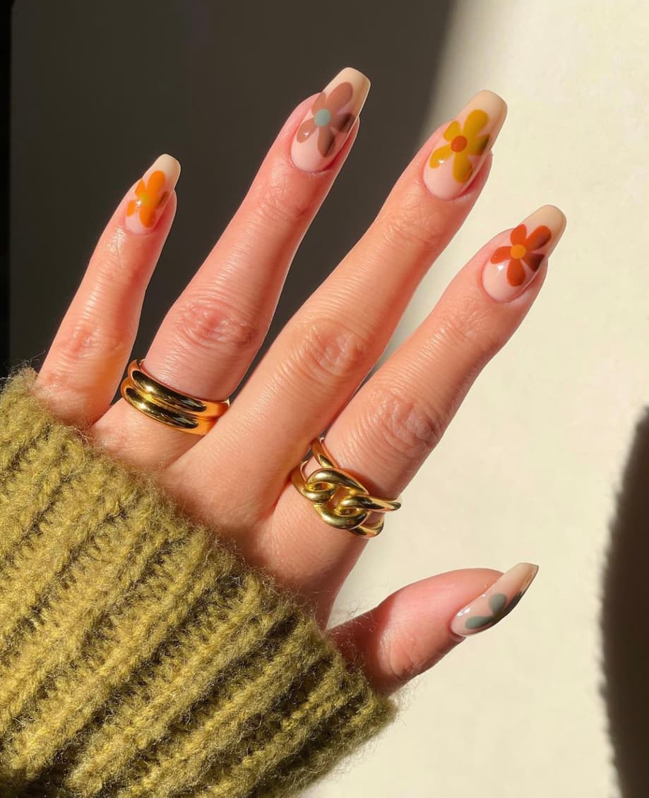 เล็บลายดอกไม้