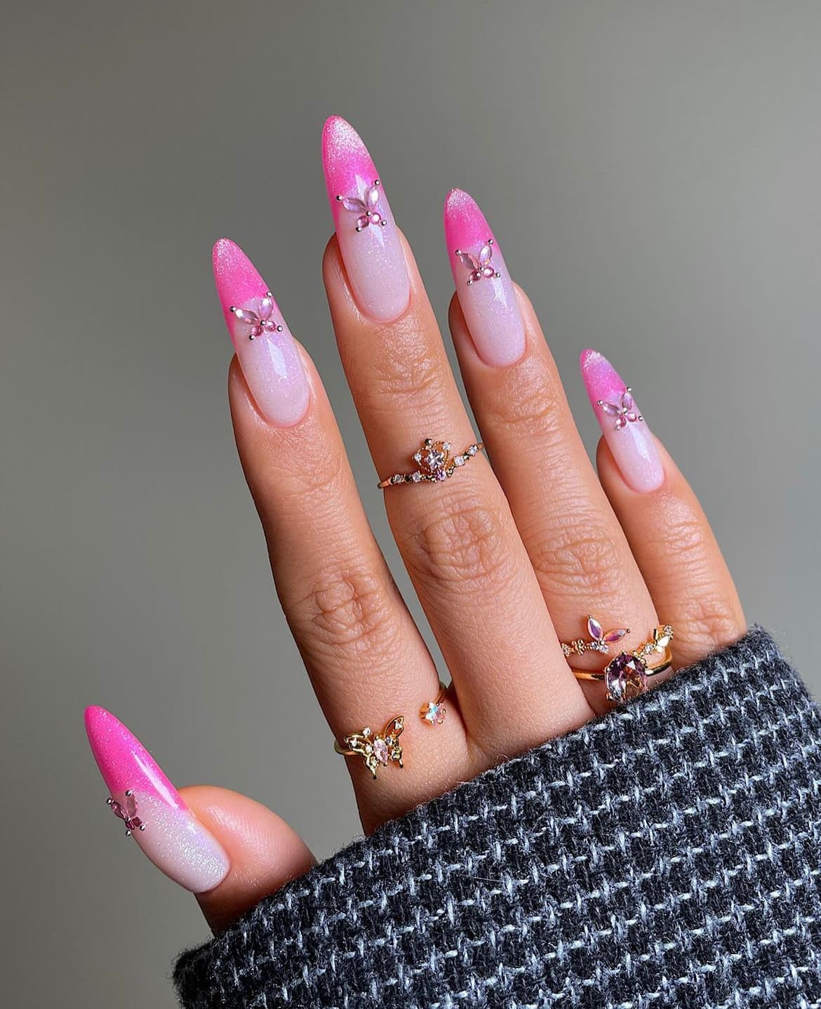 เล็บลายผีเสื้อ