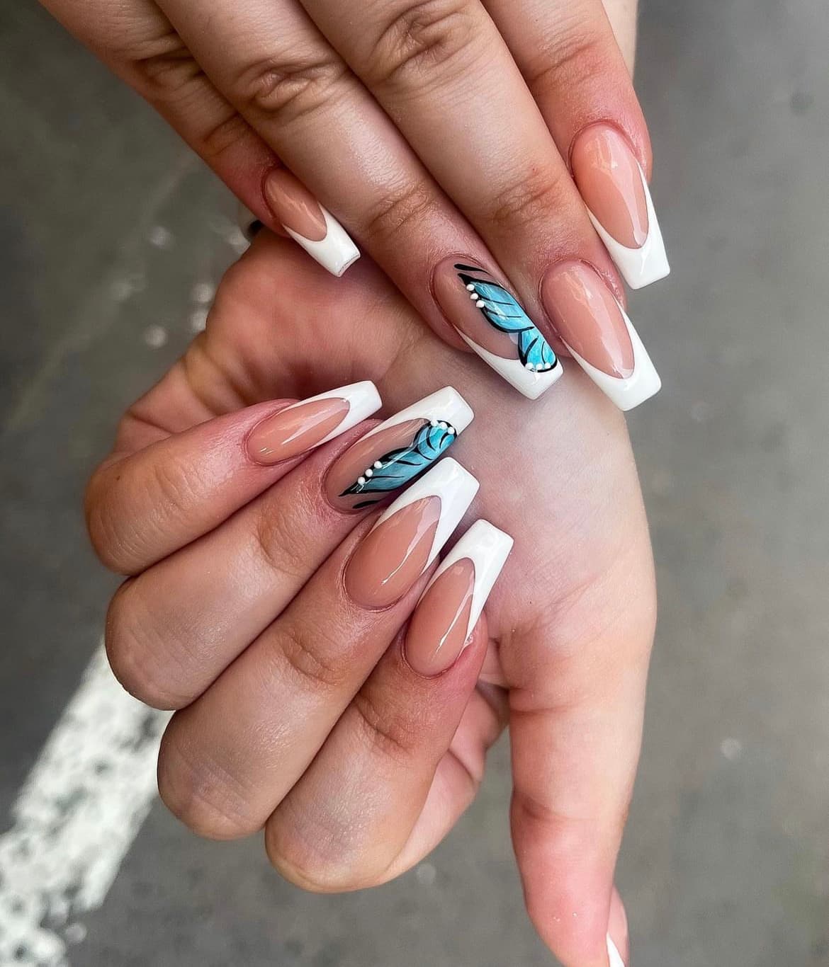 เล็บลายผีเสื้อ