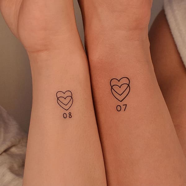 รอยสักคู่