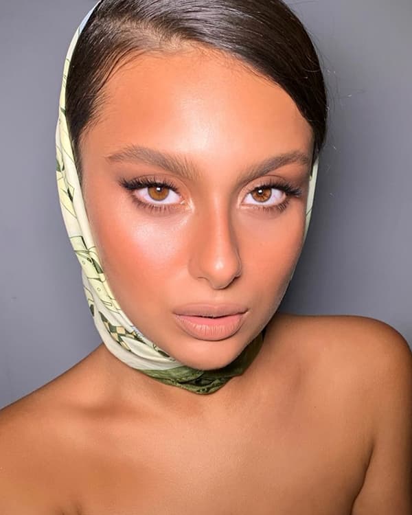 แต่งหน้าย้อนยุค