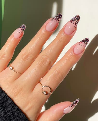 เล็บกลิตเตอร์