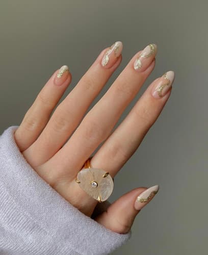 เล็บกลิตเตอร์