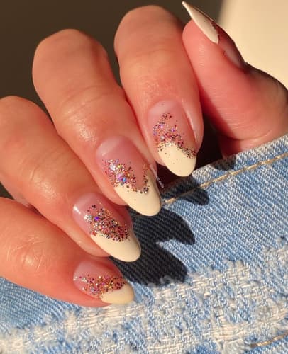 เล็บกลิตเตอร์