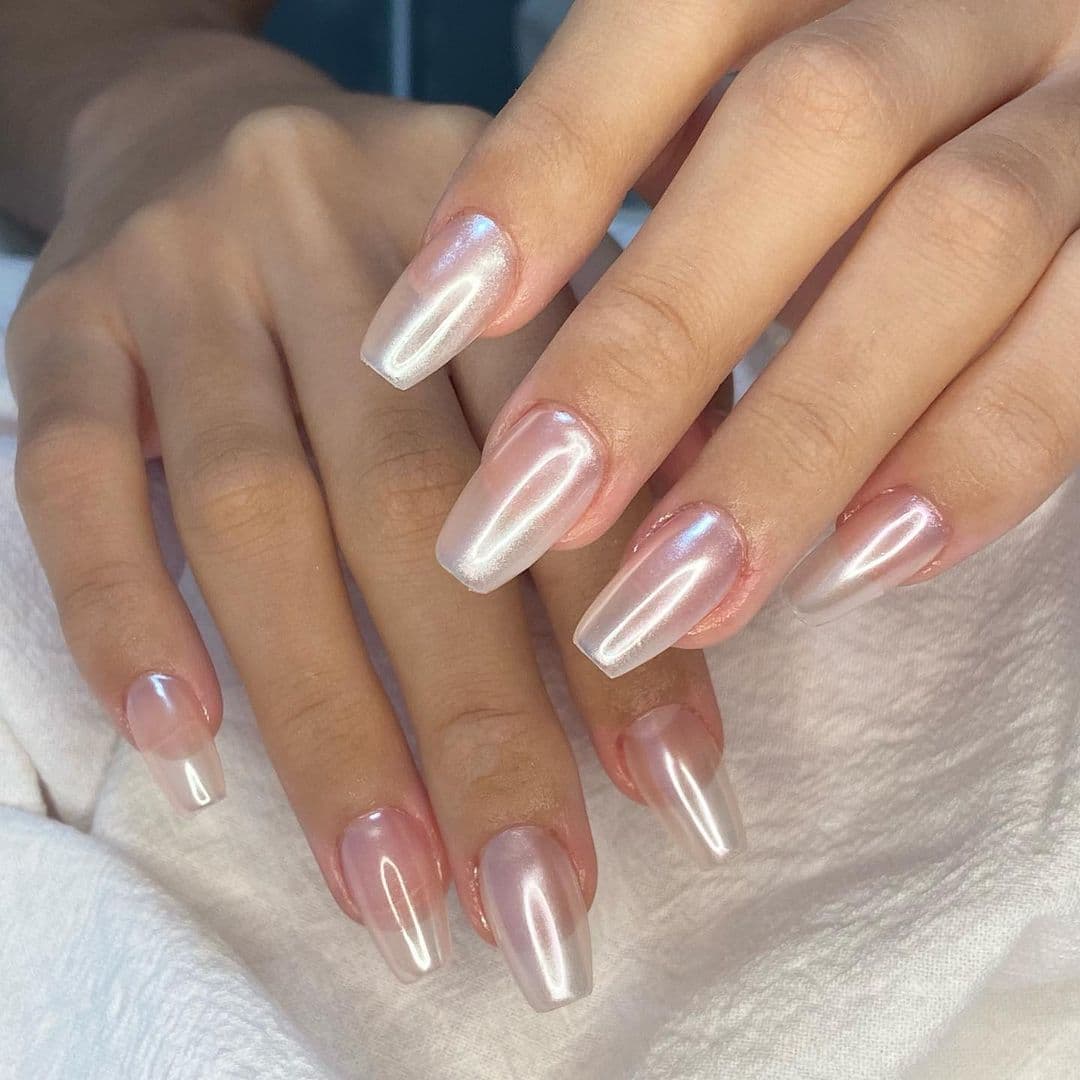 เล็บสีมุก