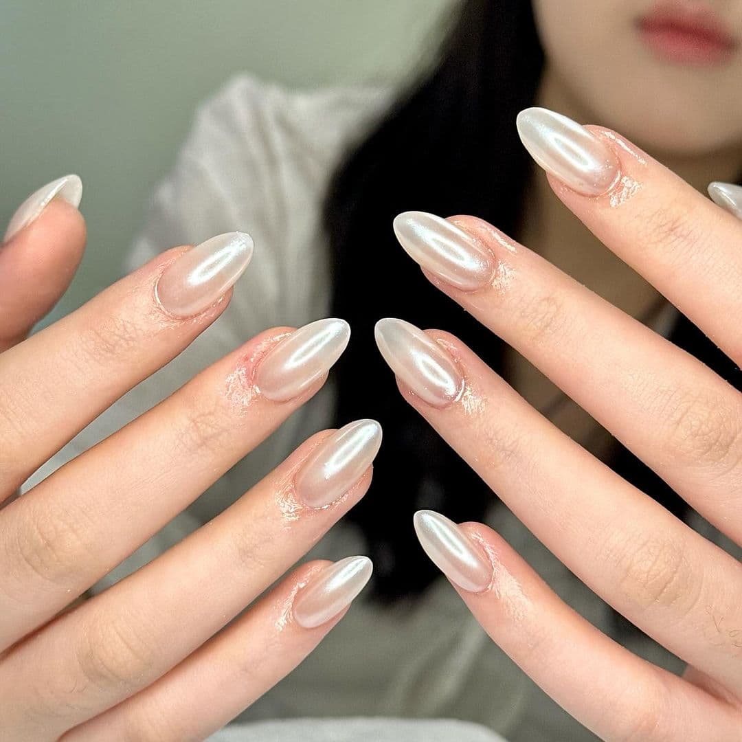 เล็บสีมุก