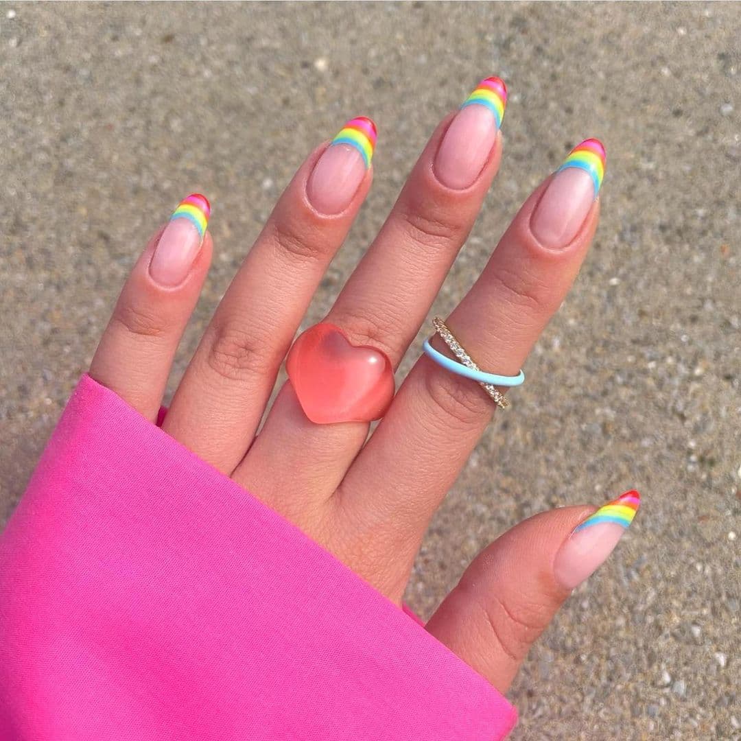 เล็บ สี รุ้ง, ทํา เล็บ สี รุ้ง