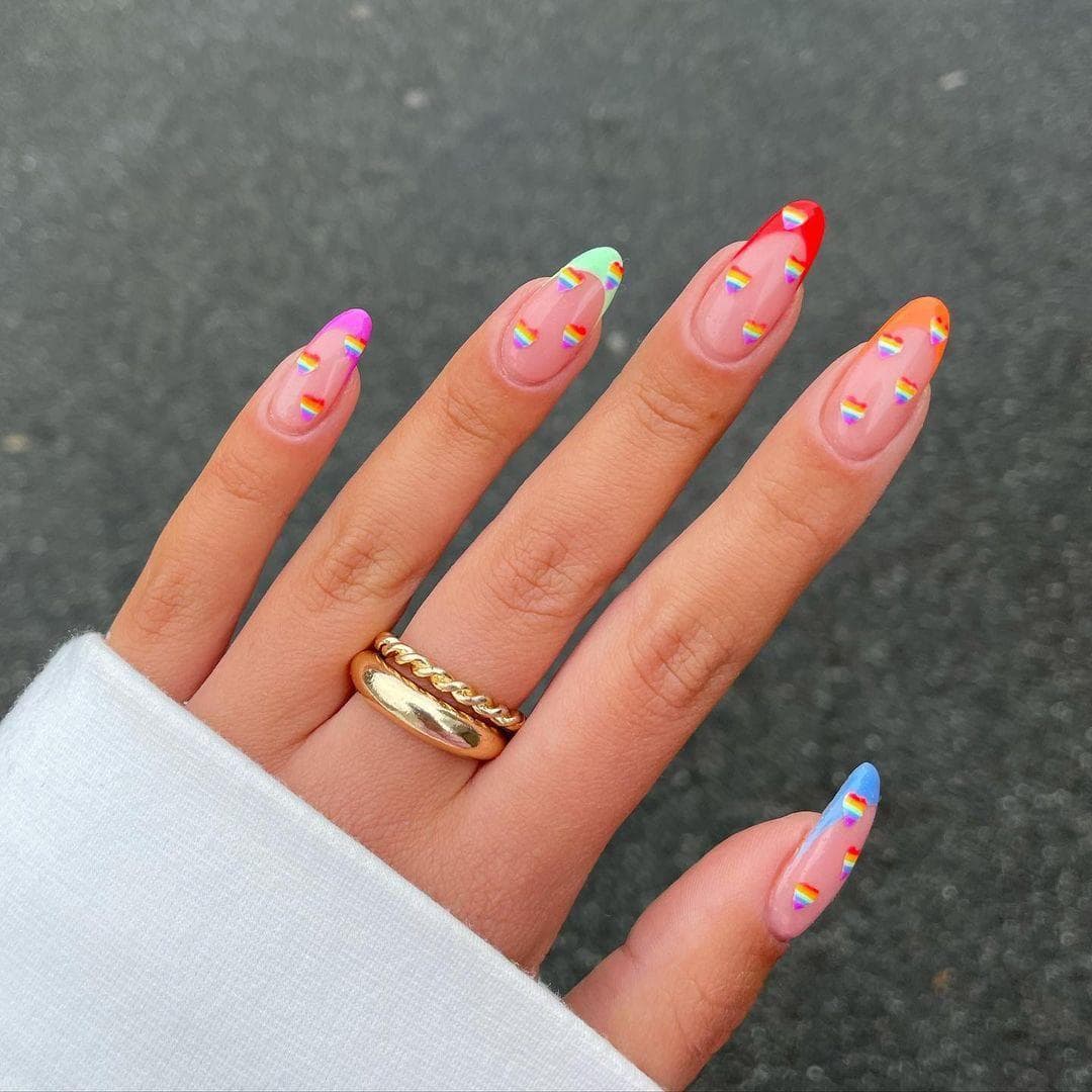 เล็บ สี รุ้ง, ทํา เล็บ สี รุ้ง