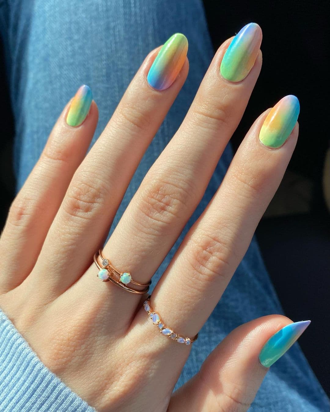 เล็บ สี รุ้ง, ทํา เล็บ สี รุ้ง