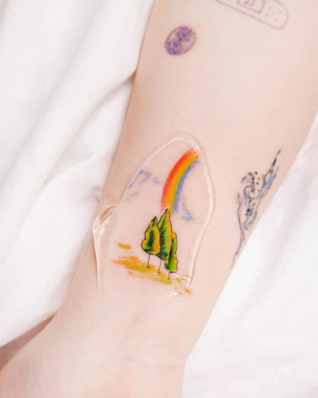 รอยสักสีรุ้ง