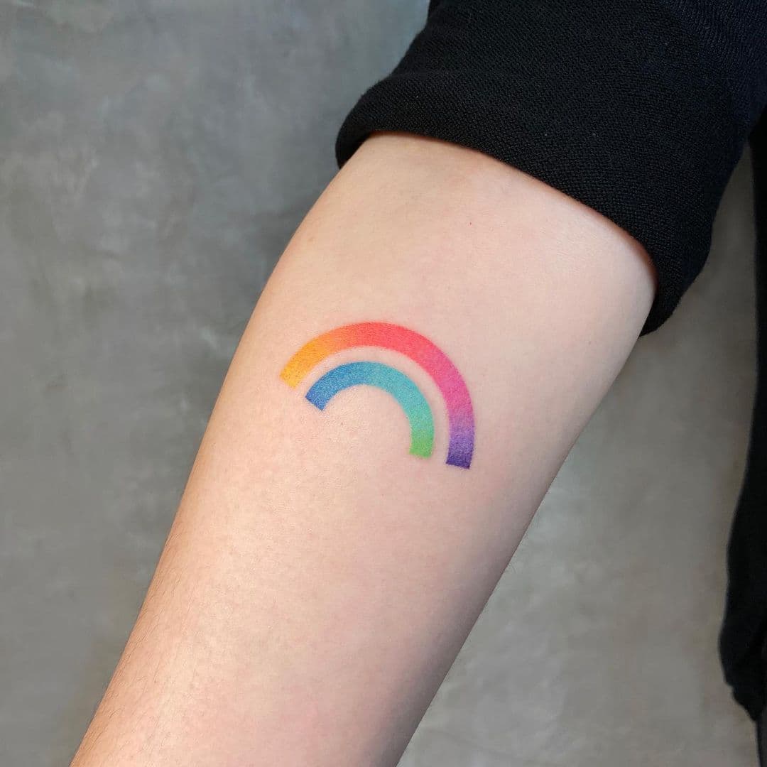 รอยสักสีรุ้ง