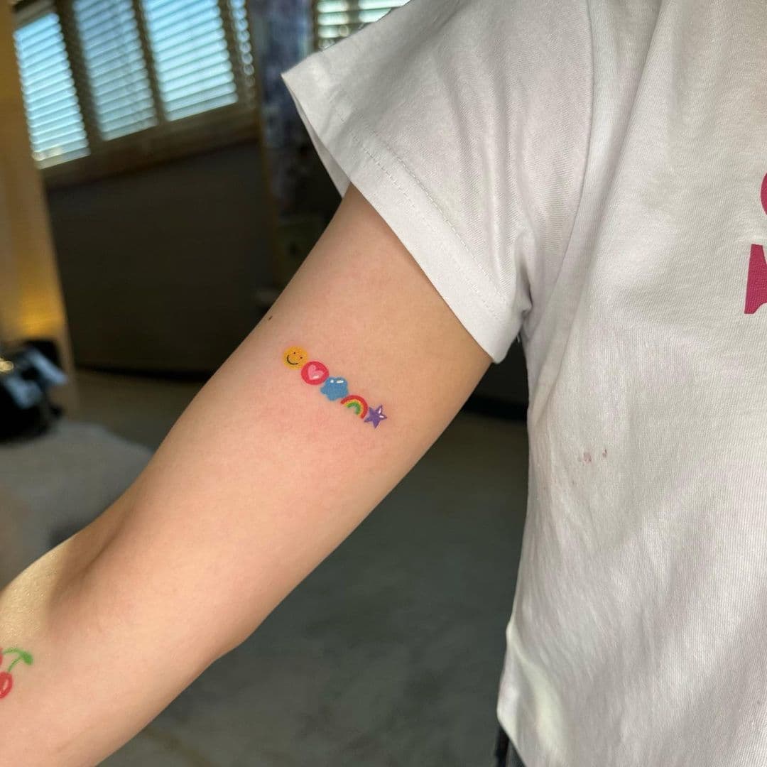 รอยสักสีรุ้ง