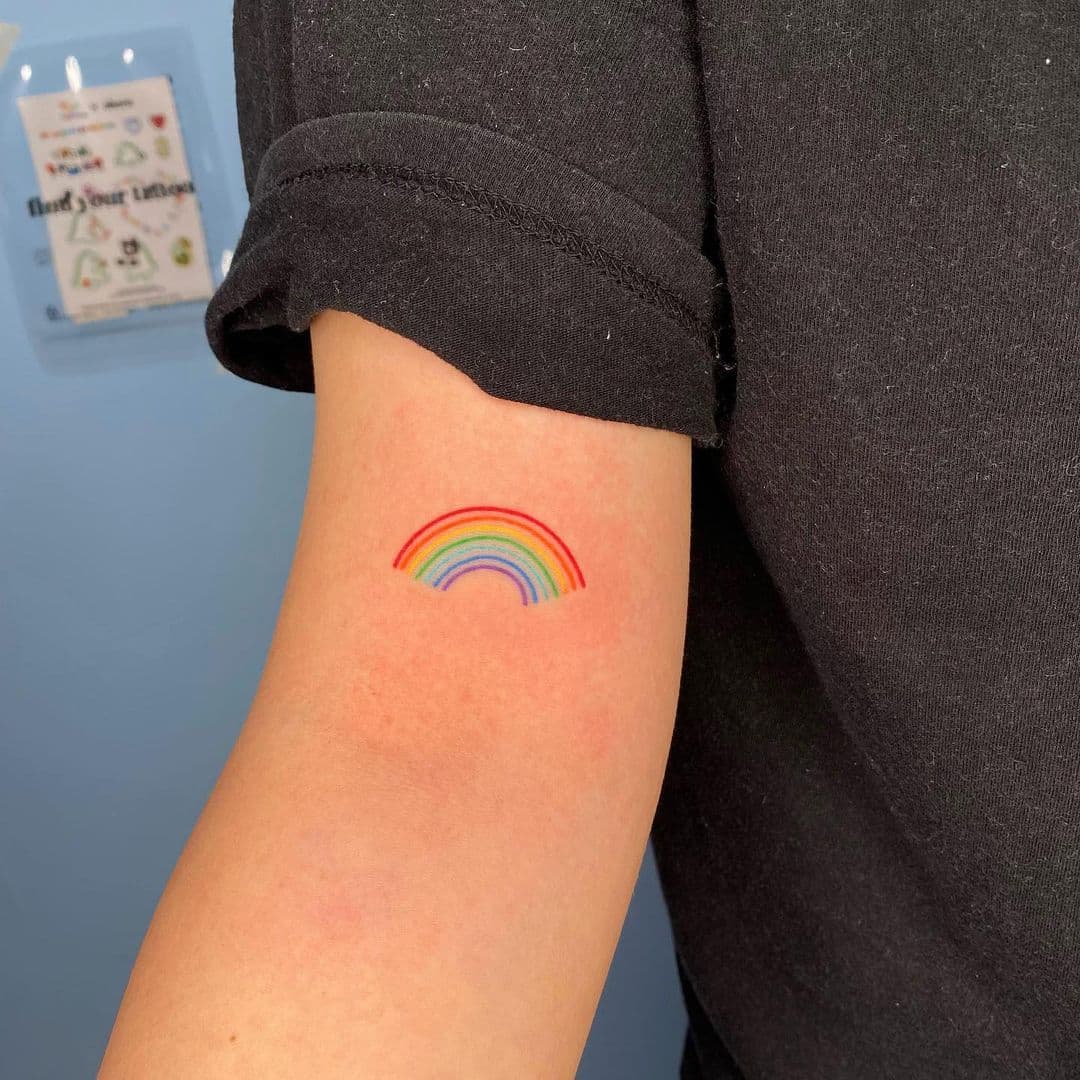 รอยสักสีรุ้ง