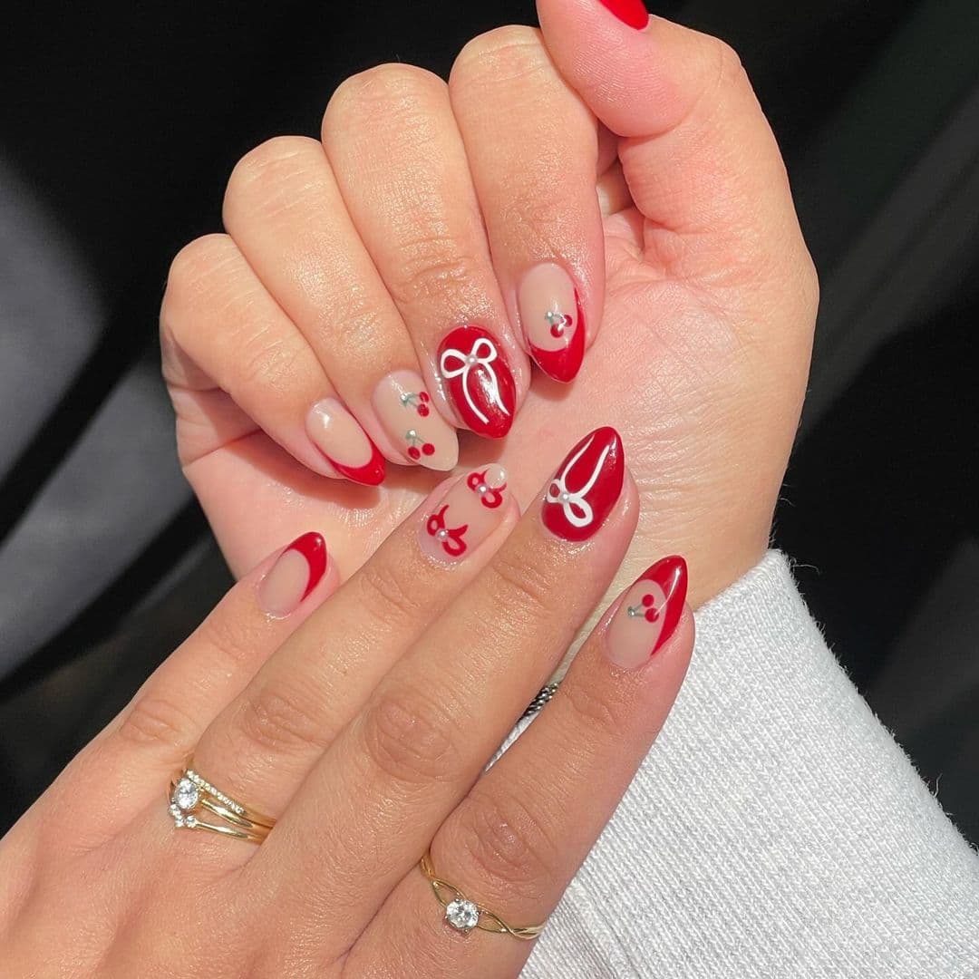 เล็บเจลสีแดง