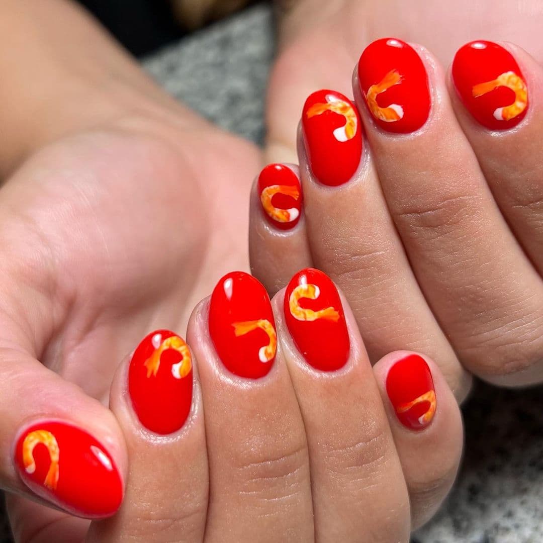 เล็บเจลสีแดง