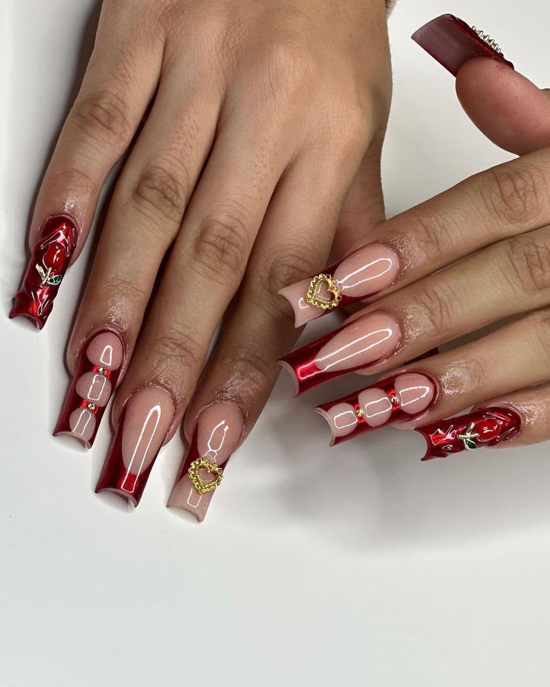 เล็บเจลสีแดง