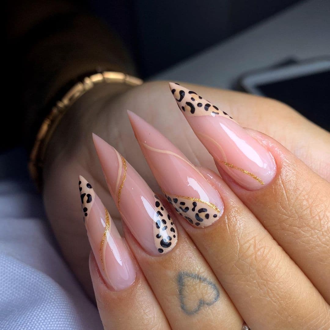 เล็บลายเสือ