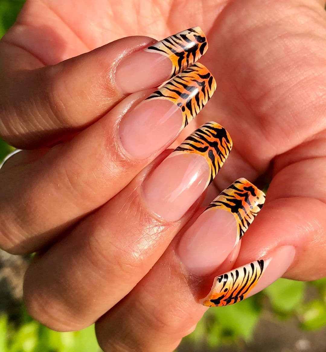 เล็บลายเสือ